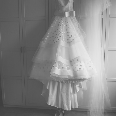 Stunning ball gown tulle wedding dresses strapless polka dots puffy bridal gowns - Thumbnail 5