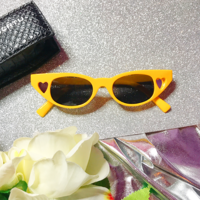 CAT EYES SUNGLASSES - Thumbnail 3
