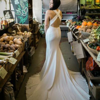 Simple mermaid garden wedding dresses crew neck crisscross back lace appliques bridal gowns - Thumbnail 5