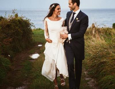 Glamous Mermaid Church Wedding Dresses Crew Neck Sheer Long Sleeve Lace Covered Button Bridal Gowns