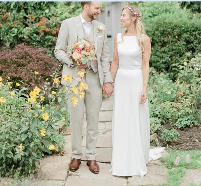 Romantic Mermaid Garden Wedding Dresses Crew Neck Sleeveless Sash Bridal Gowns