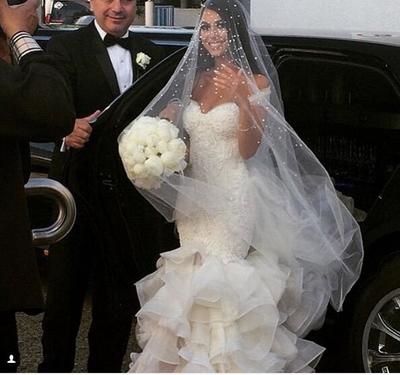 Stunning Mermaid Wedding Dresses Off the Shoulder Sleeveless Lace Bodice Tiered Bridal Gowns