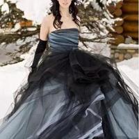 Black Gothic Ball Gown Wedding Dresses 2019 Princess Tulle Strapless Sleeveless Sweep Train Vintage Puffy Bridal Gowns Tiers Tulle Skirt - Thumbnail 2