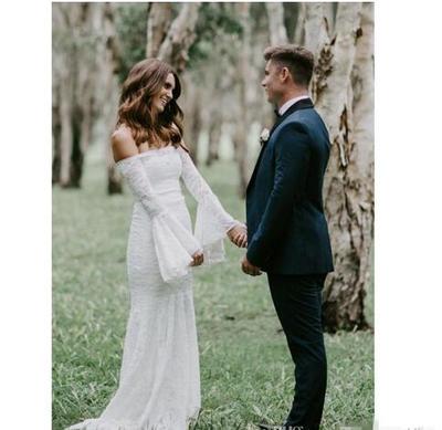  Plus Size Bohemian Mermaid Wedding Dresses Off The Shoulder Lace Long Sleeves Sweep Train Country Bridal Gowns