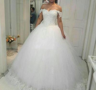 Off Shoulder Ball Gowns Princess Lace Wedding Dresses Sweetheart Appliques with Beaded Wedding Gowns Puffy Skirt Lace-Up Back Bride Dress