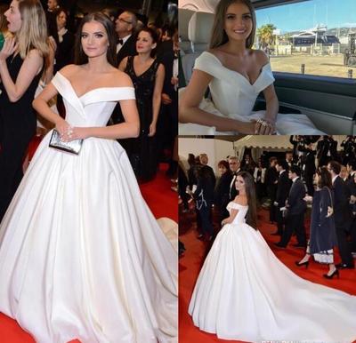  New Sexy Simple Arabic Wedding Dresses A Line Off Shoulder White Backless Deep V-Neck Sweep Train Plus Size Custom Formal Bridal Gowns