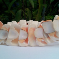 Natural Shell Bracelet - Thumbnail 1