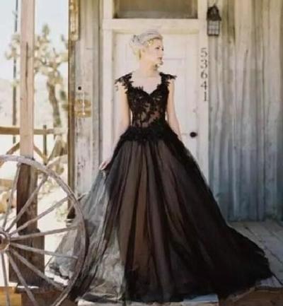 Vintage Elegant Black Tulle Lace Applique Gothic A-line Wedding Dresses Cheap Gothic Beaded Backless Long Bridal Gowns Custom