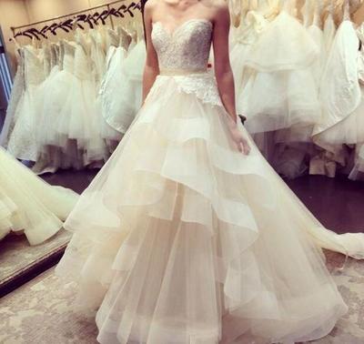  New Luxury A Line Beaded Sweetheart Lace 3D-Appliques Tulle Ruffle Skirt Chapel Train Garden Wedding Dresses vestidos de novia