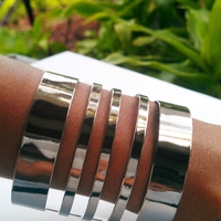 Cylindrical Cuff - Thumbnail 2