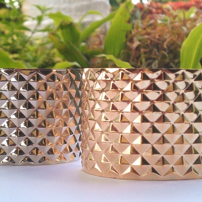 Diamond cuff