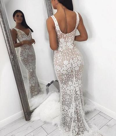 Sexy Mermaid Deep V Neck Prom Dresses While Lace Evening Formal Gowns