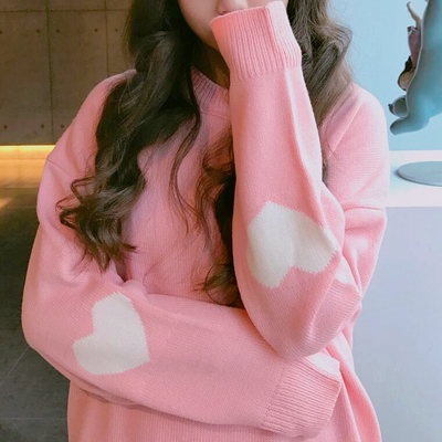 Sweet heart knit sweater