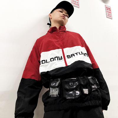Reflective waist pack