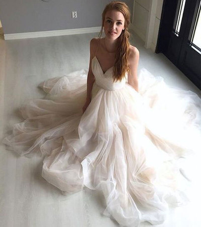 Romantic Spaghetti Straps Long Wedding Dress Bridal Gown