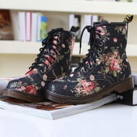 Lace up Floral Ankle Boots - Thumbnail 1