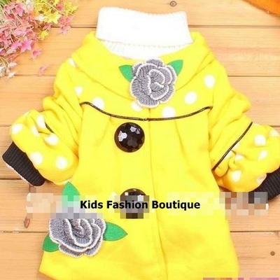 Girls beautiful yellow coat