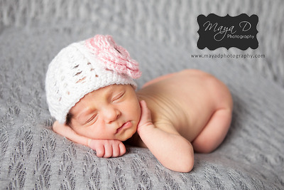 Lace Stitch Beanie With 1 flower