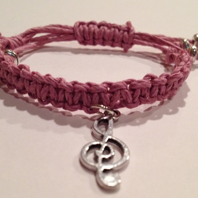 Friendship bracelet - (kids) pink with music note charm