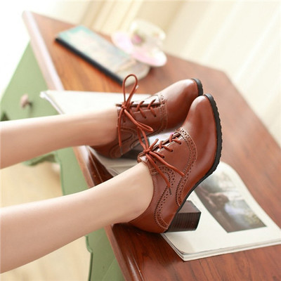 Vintage retro british lace up oxford shoes