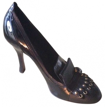 Louis vuitton alligator pumps