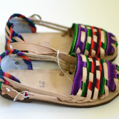 Infant/toddler caites (sandals) size 23/us 7