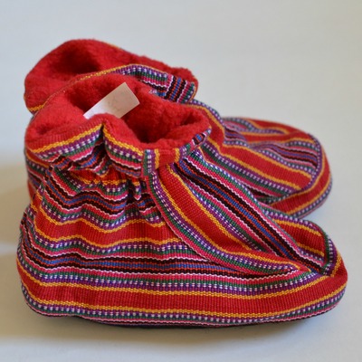 Size 8-8.5 infant/toddler cotton woven booties