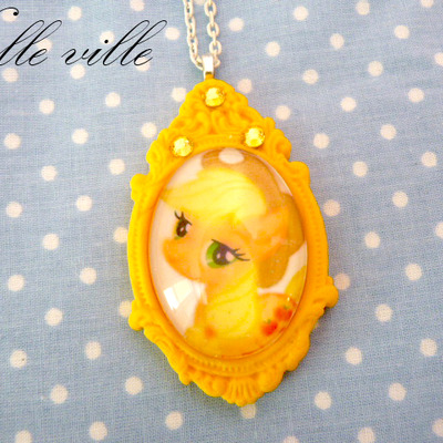 My little pony applejack necklace