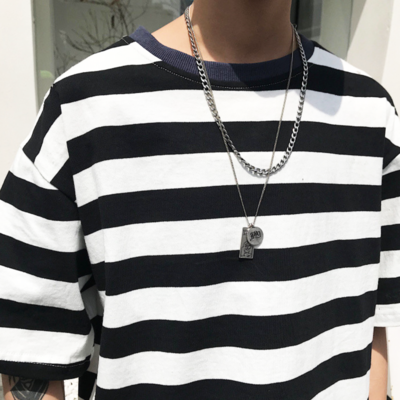 Free Shipping-BLACK AND WHITE TEE