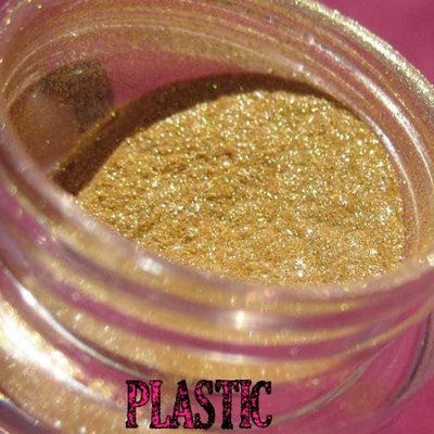 Plastic pigment