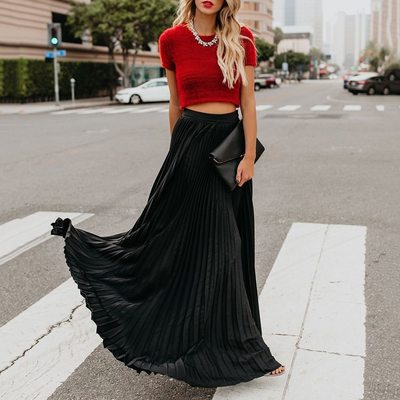 Beautiful black high waist pleated long skirt - Thumbnail 2