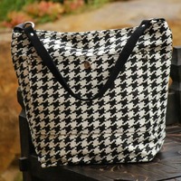 Zippered Hobo - B&W Houndstooth - Thumbnail 3