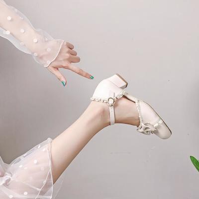 Sweet bow flounce low heeled mary jane shoes