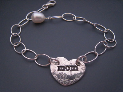Heart charm bracelet