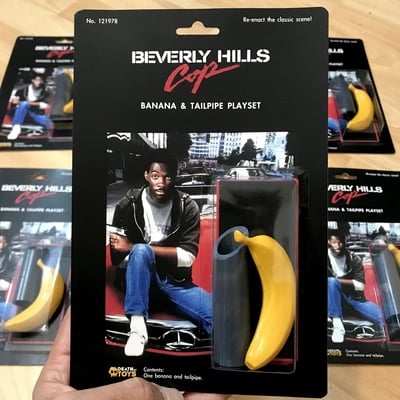 Banana & tailpipe playset