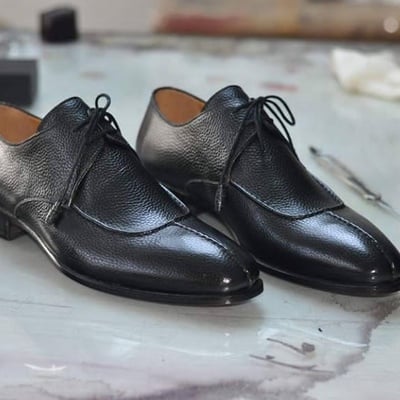 Handmade men's split toe shoes, men's black lace up leather shoes