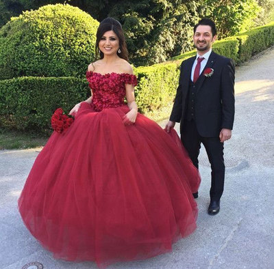 Off the Shoulder Burgundy Prom Dresses Quinceaneara Gowns