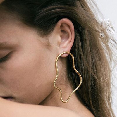 Hollow irregular line metal earrings
