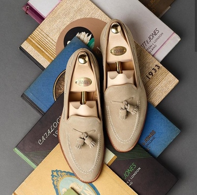 Handmade Beige Color Suede Loafer Slipper Party Dress Men's Fashion Moccasin Tussles Shoes