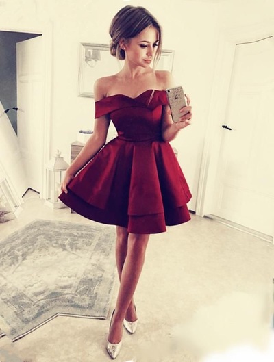 Short Burgundy Homecoming Dresses