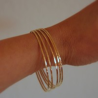 Set of 5 thin 14k gold filled hand hammered stack bangles - Thumbnail 2