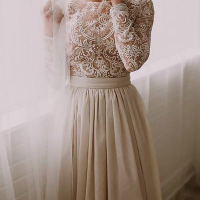 Only top long sleeves lace appliques  - Thumbnail 3