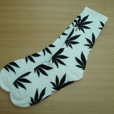 Harajuku weed marijuana crew socks white/black color - Thumbnail 5