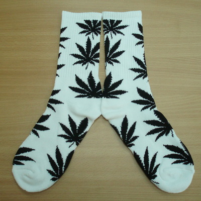 Harajuku weed marijuana crew socks white/black color