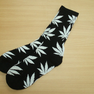 Harajuku weed marijuana crew socks black/white color - Thumbnail 3