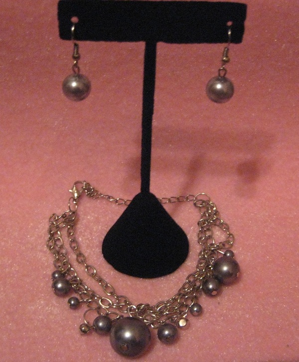 Glass Pearl Bracelet & Earring Set