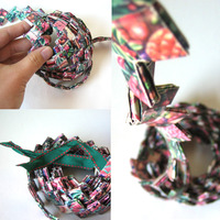 Garland - 12 ft - Made With Reclaimed Vintage Giftwrap And Ribbon Ends - 12 ft - Thumbnail 3