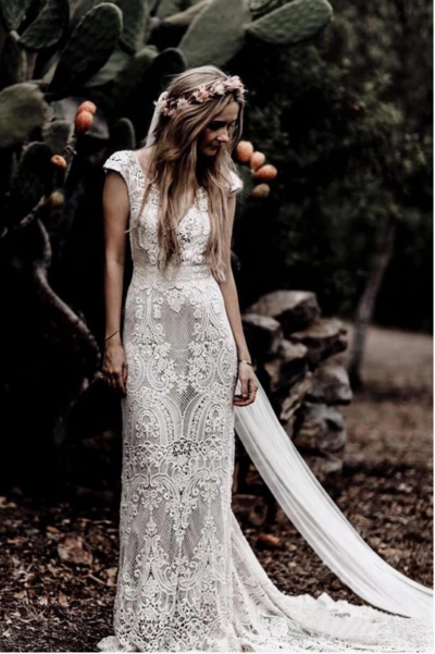 Vintage Lace V Neck Rustic Wedding Dresses Cap Sleeve Ivory Sheath Beach Wedding Gowns,173