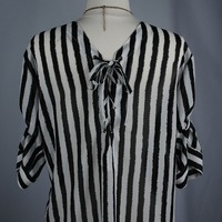 Black Striking Stripes - Thumbnail 1