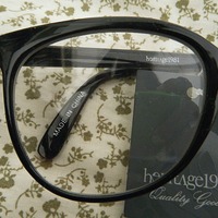 (New with tags) Black Readers - Thumbnail 2